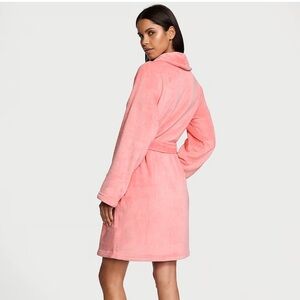 Victoria‎ Secret Short Cozy Robe | PASSION PINK